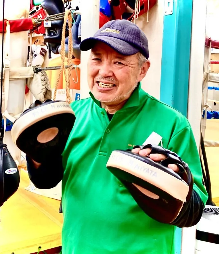 宮田トレーナー